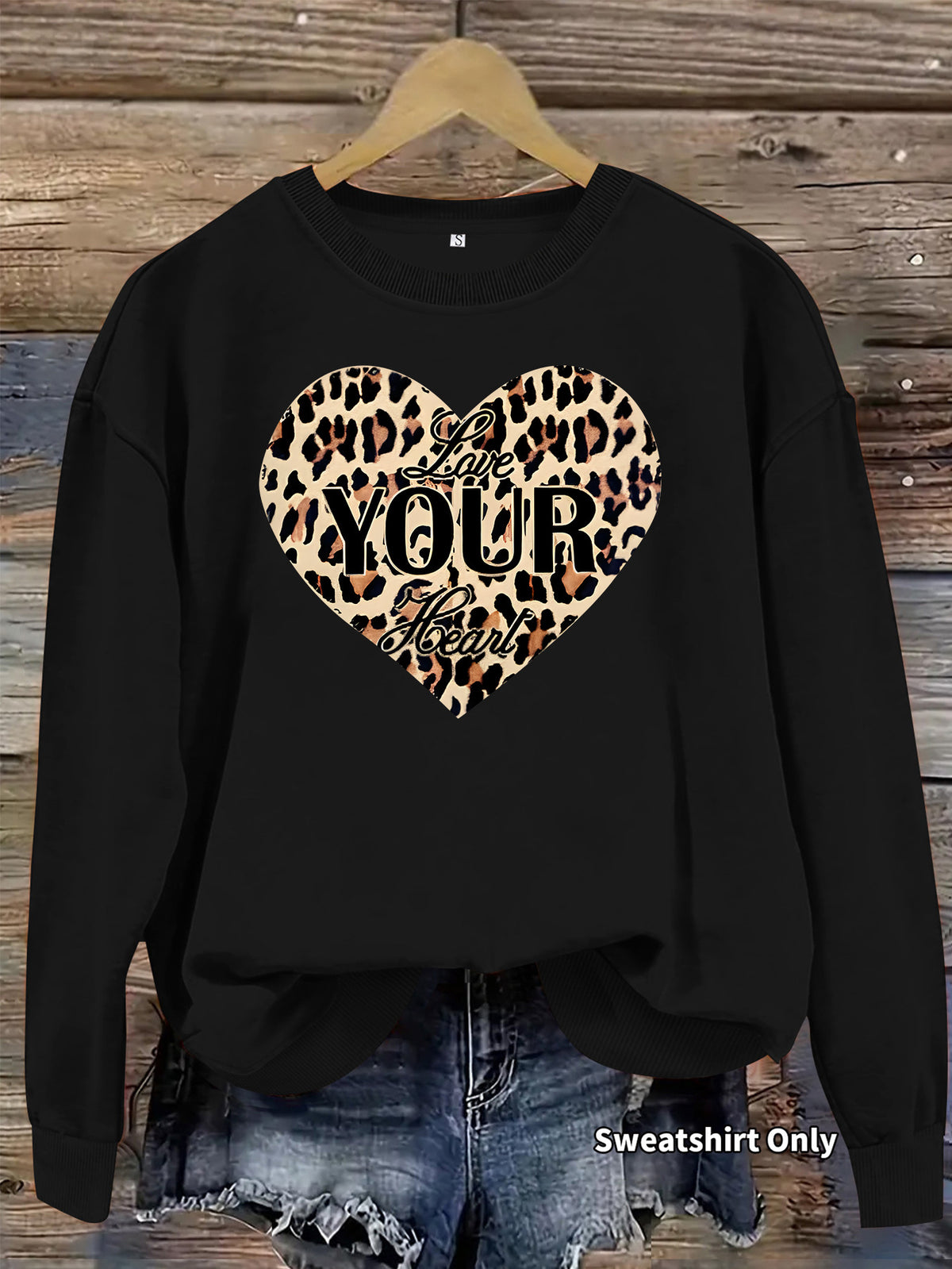Leopard patterned heart-shaped fleece hoodie