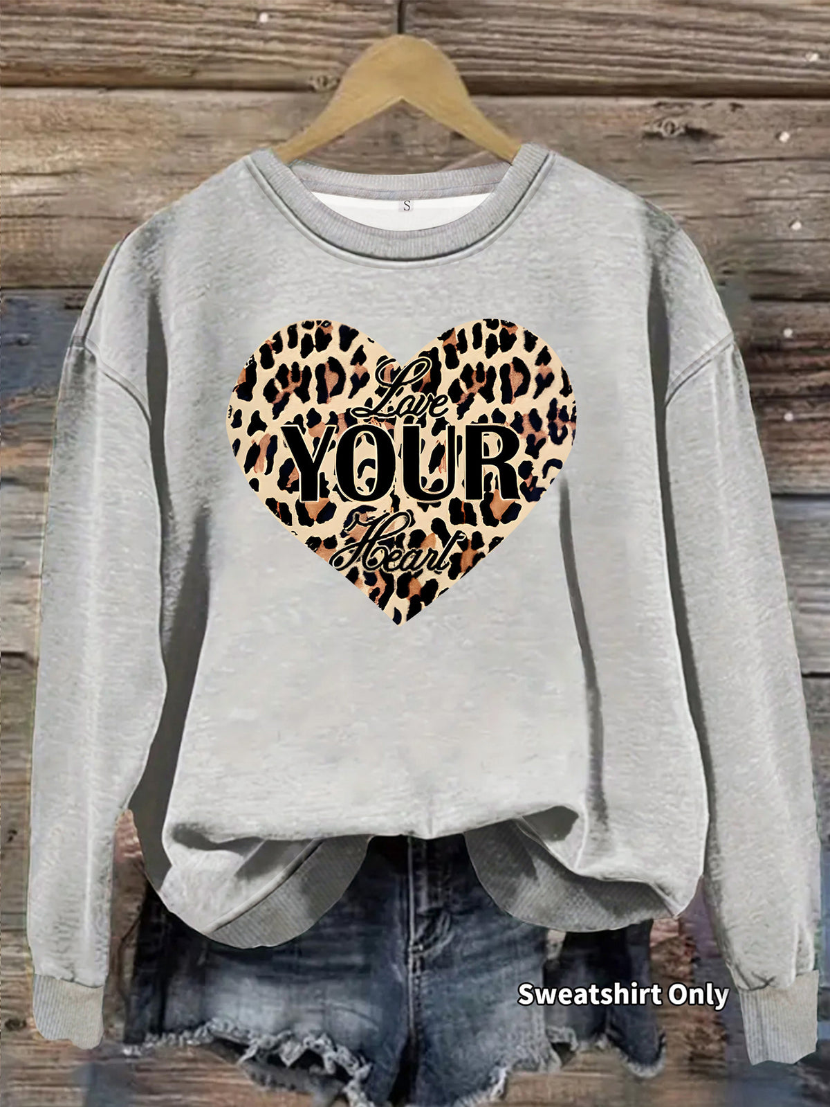 Leopard patterned heart-shaped fleece hoodie