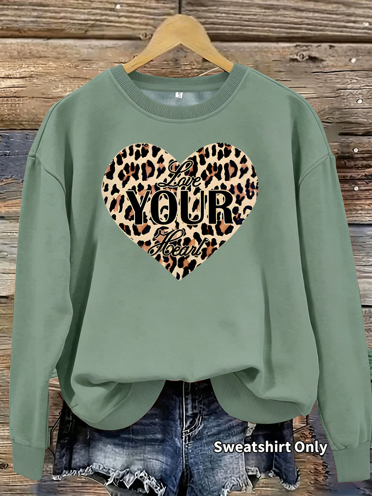 Leopard patterned heart-shaped fleece hoodie